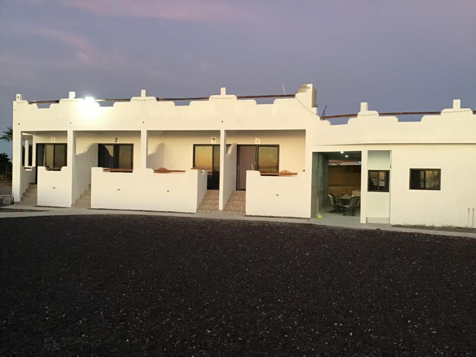 Hotel- Whale Tours And Sport Fishing Vista Mag-Bay Puerto San Carlos Exterior photo