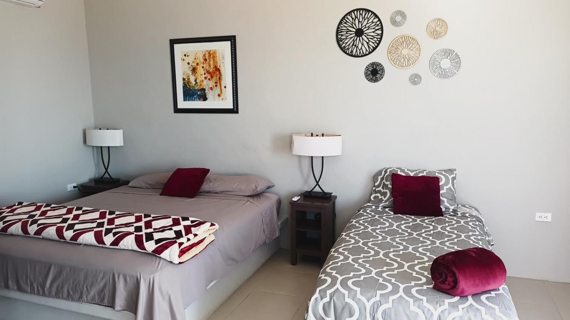 Hotel- Whale Tours And Sport Fishing Vista Mag-Bay Puerto San Carlos Room photo